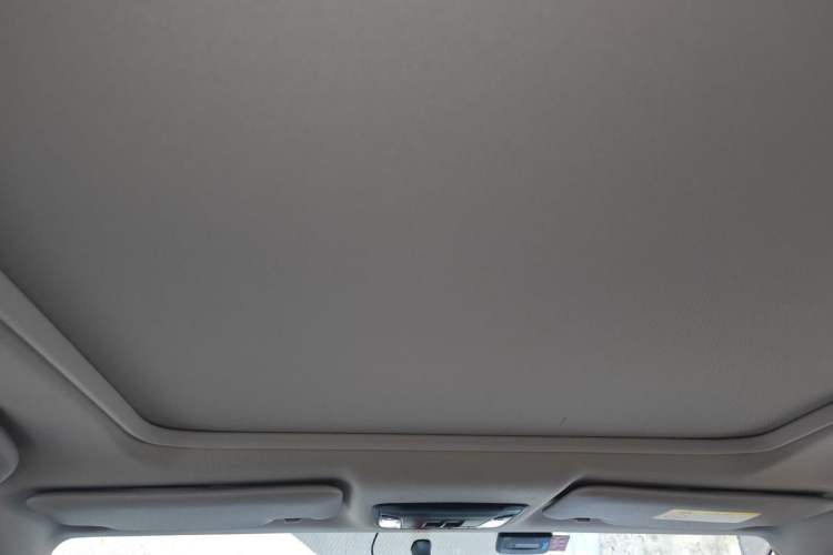Used Honda Vezel 2020 1.5L CVT Pioneer Edition Headliner