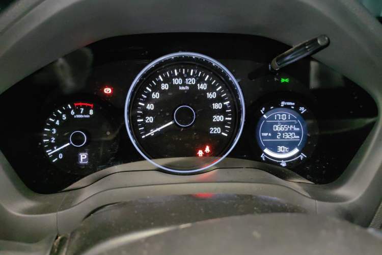 Used Honda Vezel 2020 220 TURBO CVT Luxury Edition Instrument Cluster