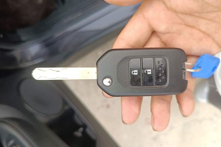 Used Honda Vezel 2020 1.5L CVT Pioneer Edition Interior 1