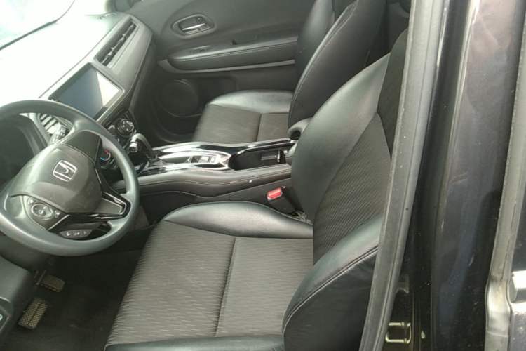 Used Honda Vezel 2020 1.5L CVT Pioneer Edition Left Front Seat
