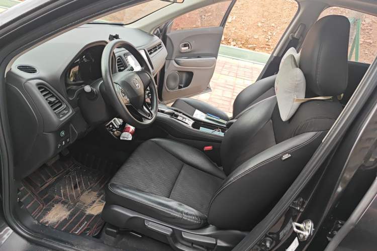 Used Honda Vezel 2020 1.5L CVT Pioneer Edition Left Front Seat