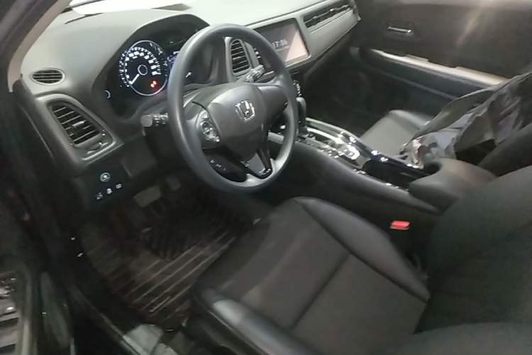 Used Honda Vezel 2020 1.5L CVT Pioneer Edition Left Front Seat