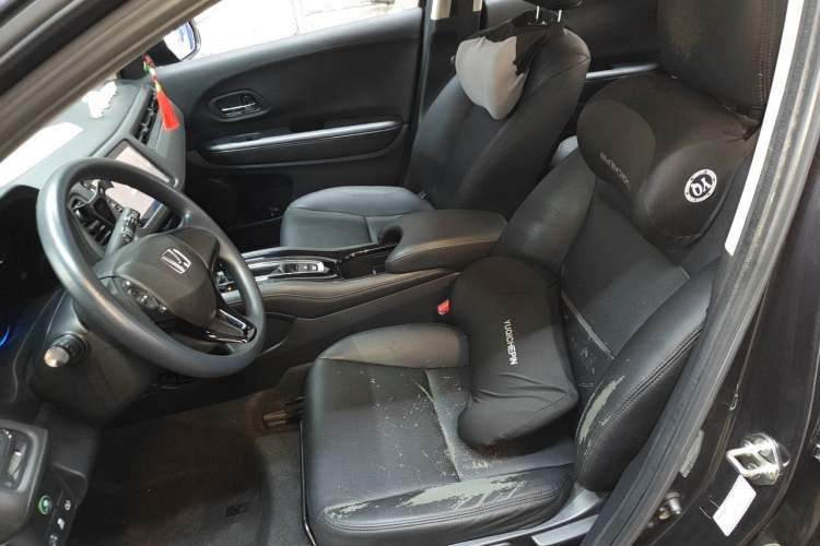 Used Honda Vezel 2020 220 TURBO CVT Elite Edition Left Front Seat
