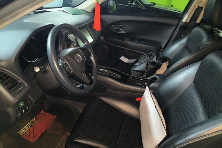 Used Honda Vezel 2020 1.5L CVT Pioneer Edition Left Front Seat