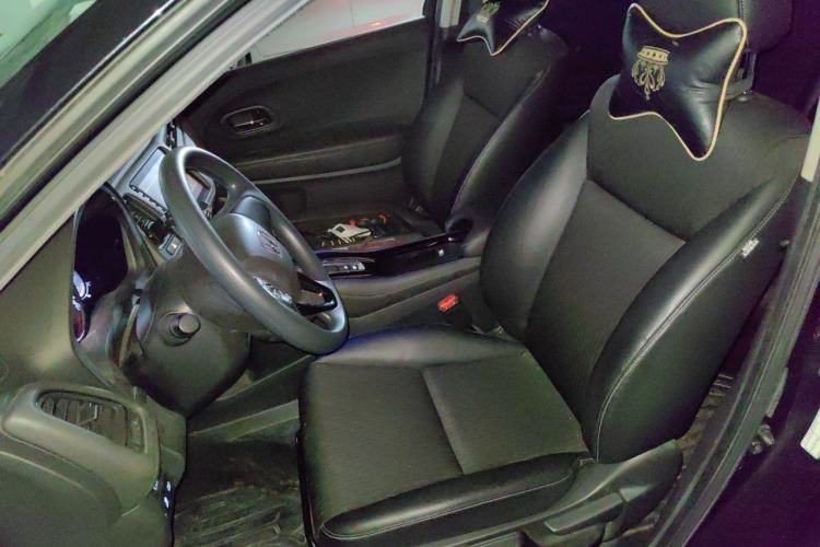 Used Honda Vezel 2020 220 TURBO CVT Luxury Edition Left Front Seat