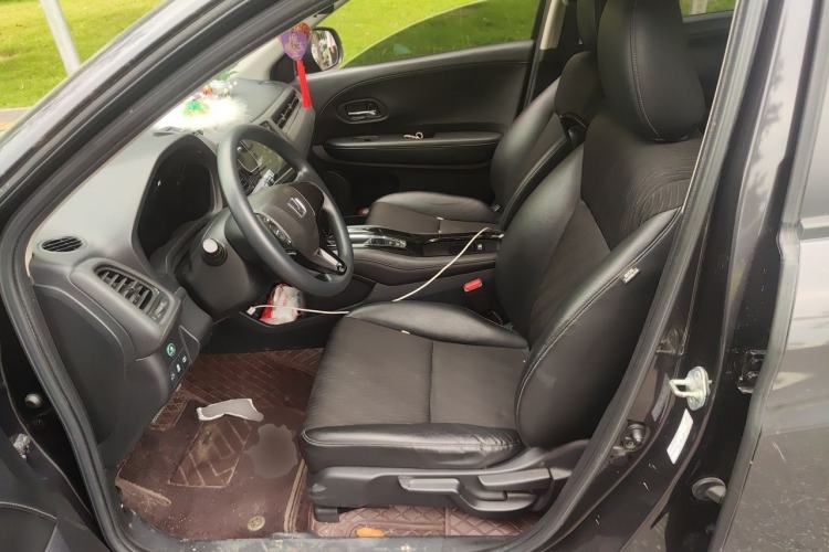 Used Honda Vezel 2020 1.5L CVT Pioneer Edition Left Front Seat