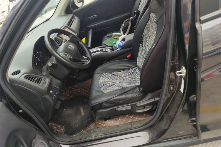 Used Honda Vezel 2020 1.5L CVT Pioneer Edition Left Front Seat