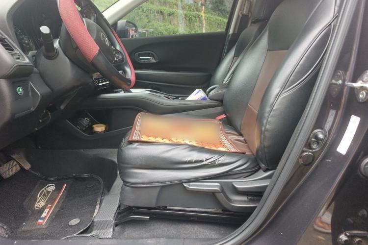 Used Honda Vezel 2020 220 TURBO CVT Elite Edition Left Front Seat