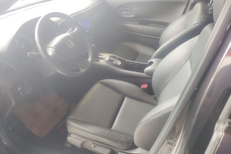 Used Honda Vezel 2020 1.5L CVT Pioneer Edition Left Front Seat