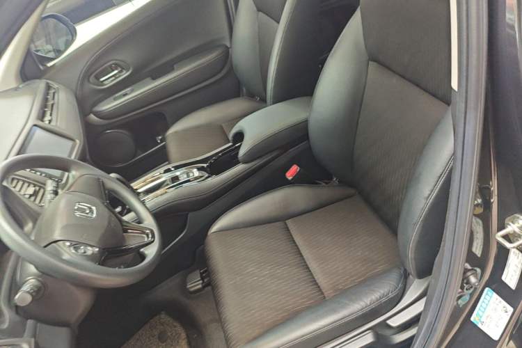 Used Honda Vezel 2020 1.5L CVT Luxury Edition Left Front Seat