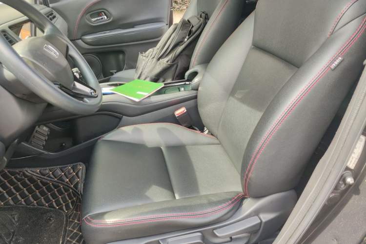 Used Honda Vezel 2020 1.5L CVT Elite Edition Left Front Seat