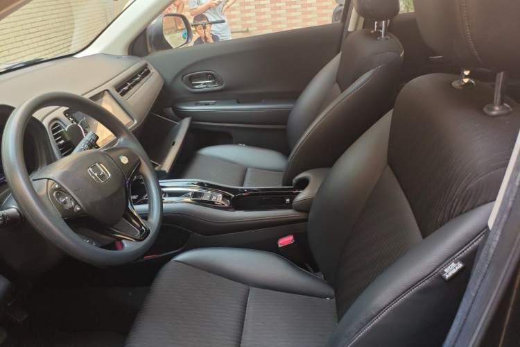 Used Honda Vezel 2020 1.5L CVT Pioneer Edition Left Front Seat