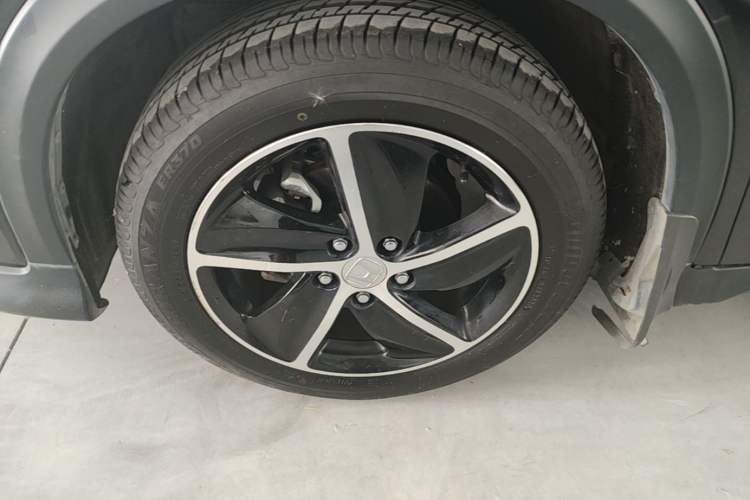 Used Honda Vezel 2020 1.5L CVT Luxury Edition Left Front Wheel Hub