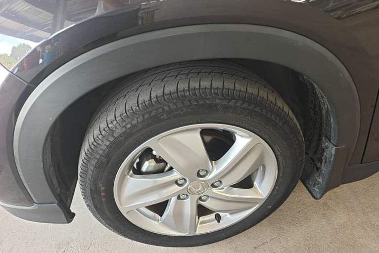 Used Honda Vezel 2020 220 TURBO CVT Elite Edition Left Front Wheel Hub