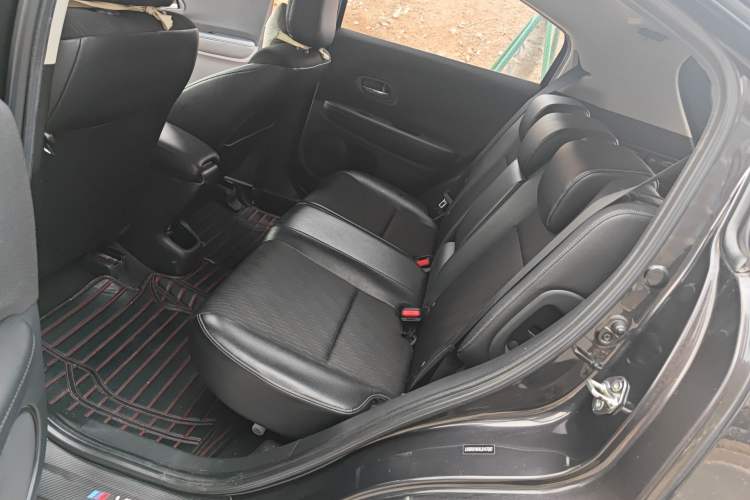 Used Honda Vezel 2020 1.5L CVT Pioneer Edition Left Rear Seat