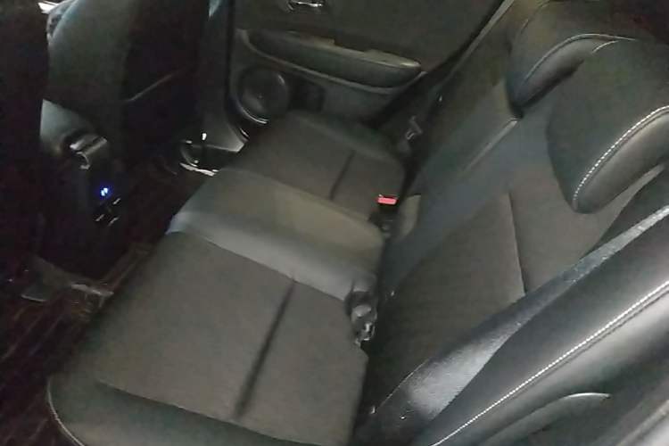 Used Honda Vezel 2020 1.5L CVT Pioneer Edition Left Rear Seat