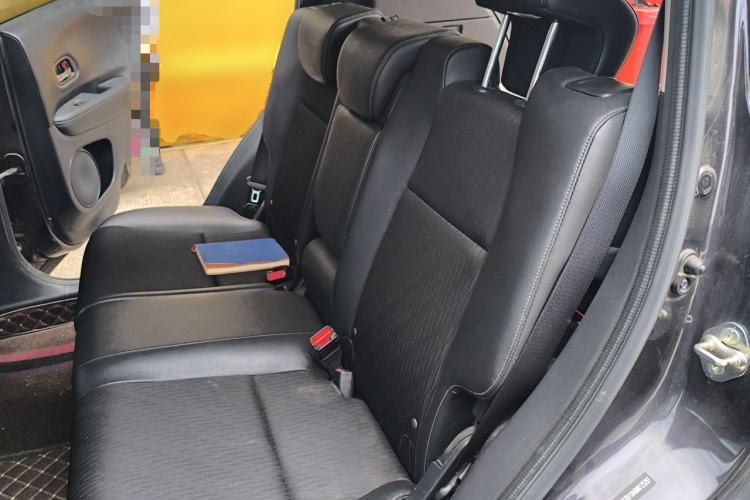 Used Honda Vezel 2020 1.5L CVT Pioneer Edition Left Rear Seat