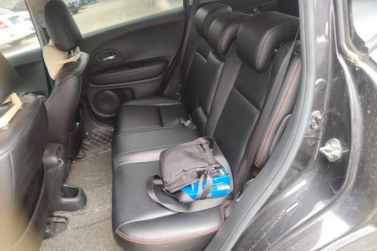 Used Honda Vezel 2020 1.5L CVT Pioneer Edition Left Rear Seat