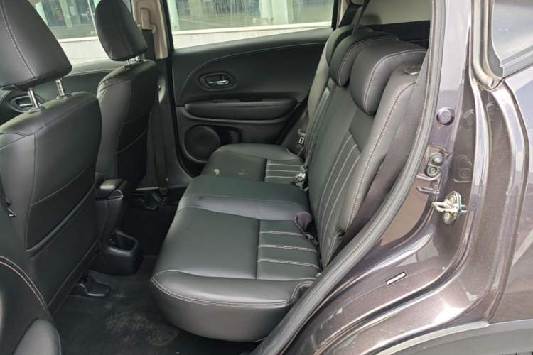Used Honda Vezel 2020 1.5L CVT Elite Edition Left Rear Seat