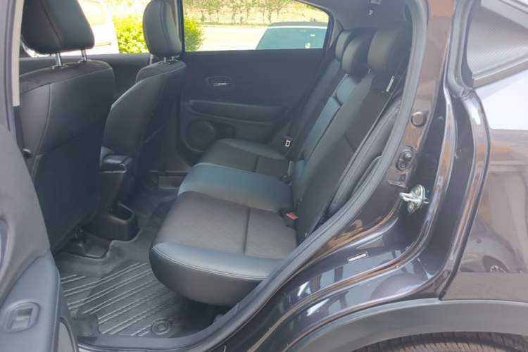 Used Honda Vezel 2020 1.5L CVT Pioneer Edition Left Rear Seat