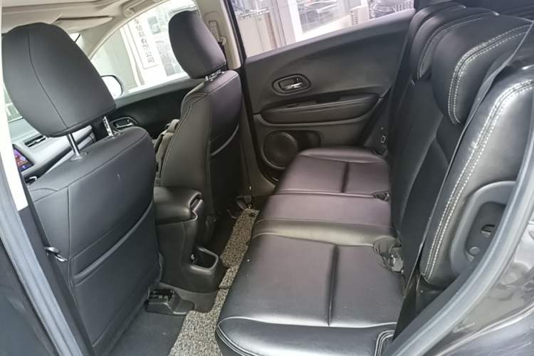 Used Honda Vezel 2020 1.5L CVT Elite Edition Left Rear Seat