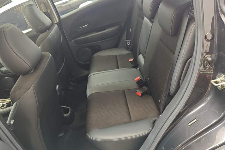 Used Honda Vezel 2020 1.5L CVT Luxury Edition Left Rear Seat