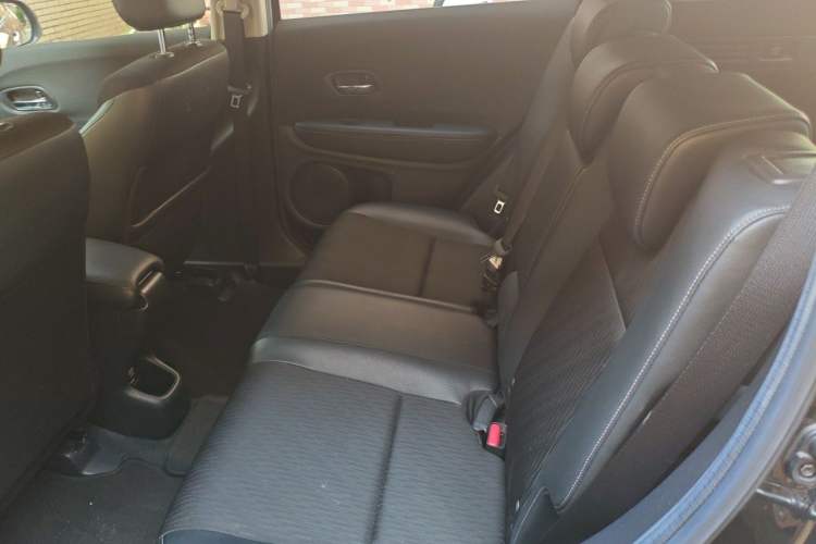Used Honda Vezel 2020 1.5L CVT Pioneer Edition Left Rear Seat