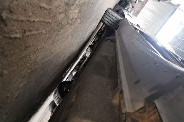 Used Honda Vezel 2020 1.5L CVT Pioneer Edition Left Side Sill