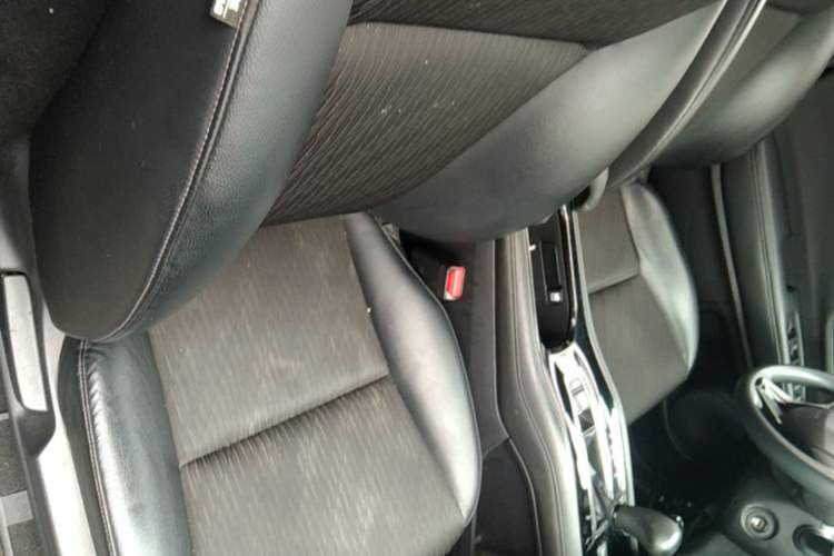 Used Honda Vezel 2020 1.5L CVT Pioneer Edition Right Front Seat