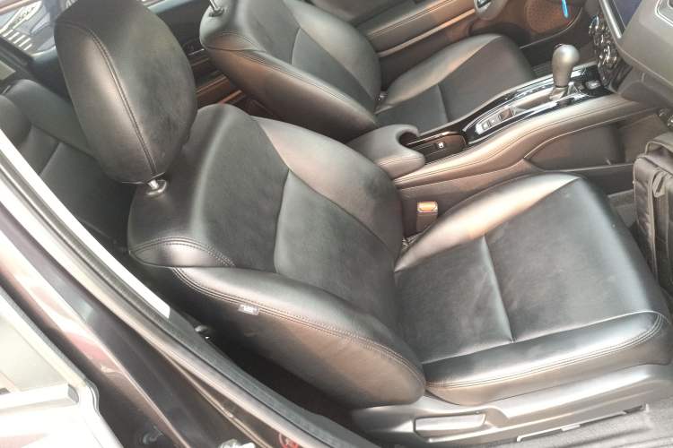 Used Honda Vezel 2020 1.5L CVT Pioneer Edition Right Front Seat