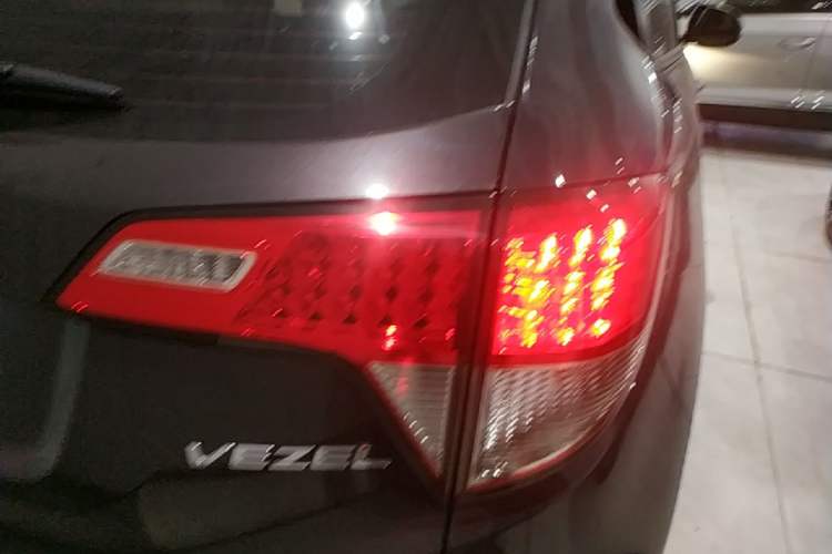 Used Honda Vezel 2020 1.5L CVT Pioneer Edition Right Rear Taillight