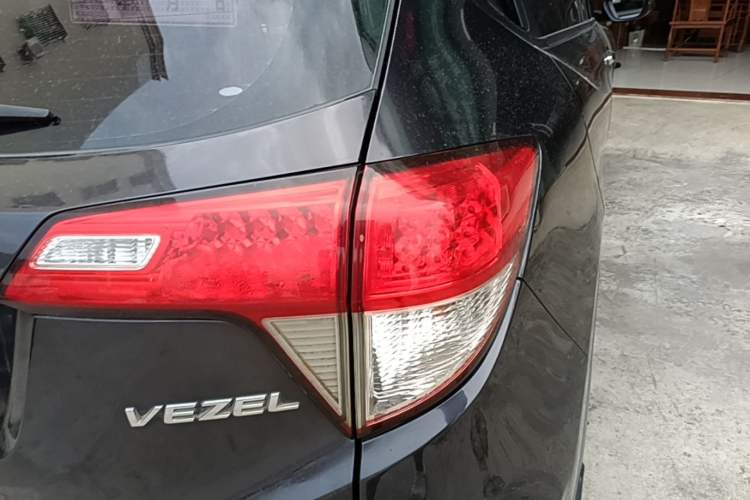 Used Honda Vezel 2020 1.5L CVT Elite Edition Right Rear Taillight