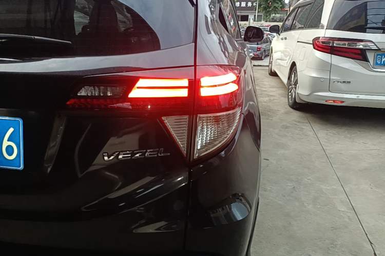 Used Honda Vezel 2020 1.5L CVT Luxury Edition Right Rear Taillight