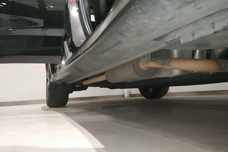 Used Honda Vezel 2020 1.5L CVT Pioneer Edition Right Side Sill