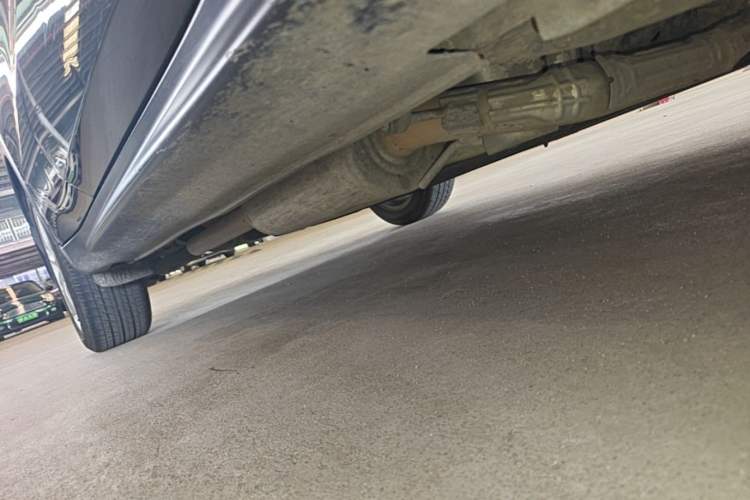 Used Honda Vezel 2020 220 TURBO CVT Elite Edition Right Side Sill