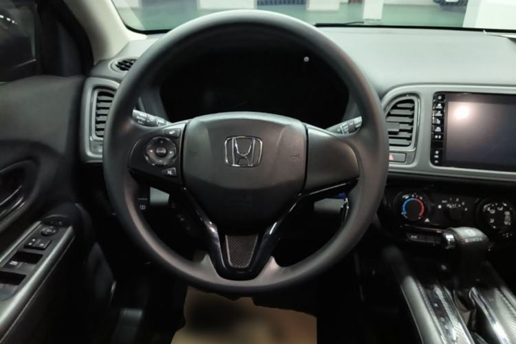 Used Honda Vezel 2020 1.5L CVT Pioneer Edition Steering Wheel
