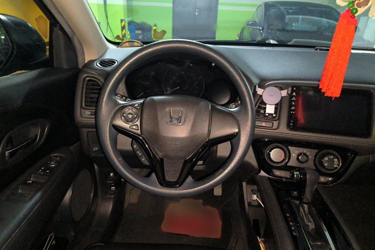 Used Honda Vezel 2020 1.5L CVT Pioneer Edition Steering Wheel