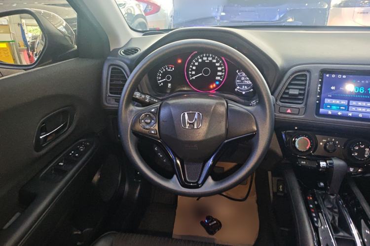 Used Honda Vezel 2020 1.5L CVT Pioneer Edition Steering Wheel