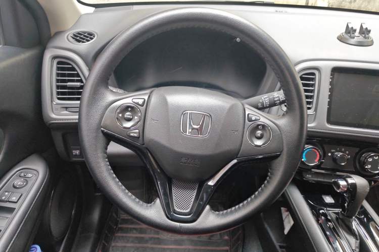 Used Honda Vezel 2020 1.5L CVT Pioneer Edition Steering Wheel