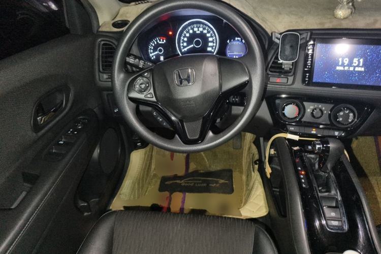 Used Honda Vezel 2020 1.5L CVT Pioneer Edition Steering Wheel