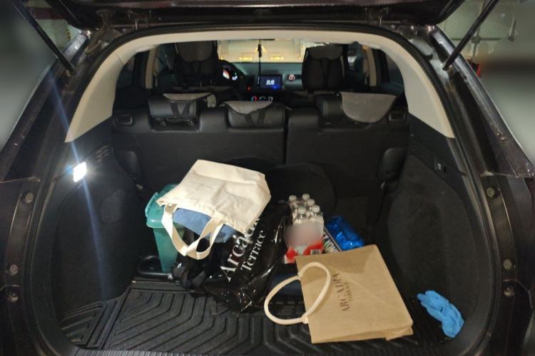 Used Honda Vezel 2020 1.5L CVT Pioneer Edition Trunk
