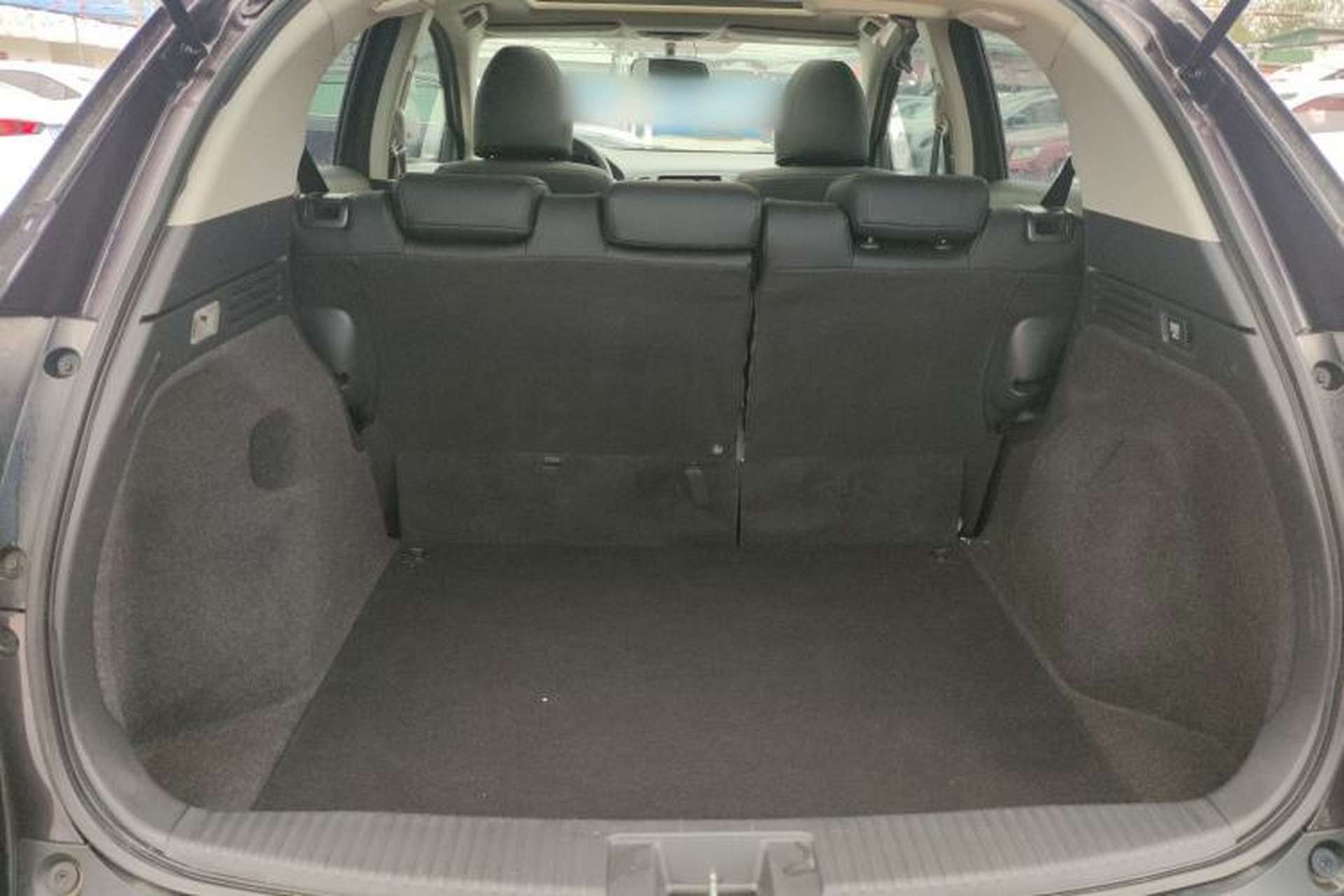 Used Honda Vezel 2020 1.5L CVT Elite Edition Trunk