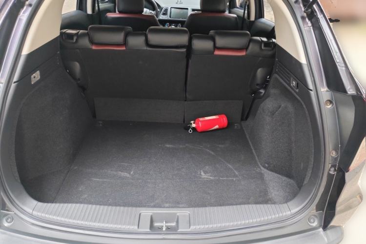 Used Honda Vezel 2020 1.5L CVT Pioneer Edition Trunk