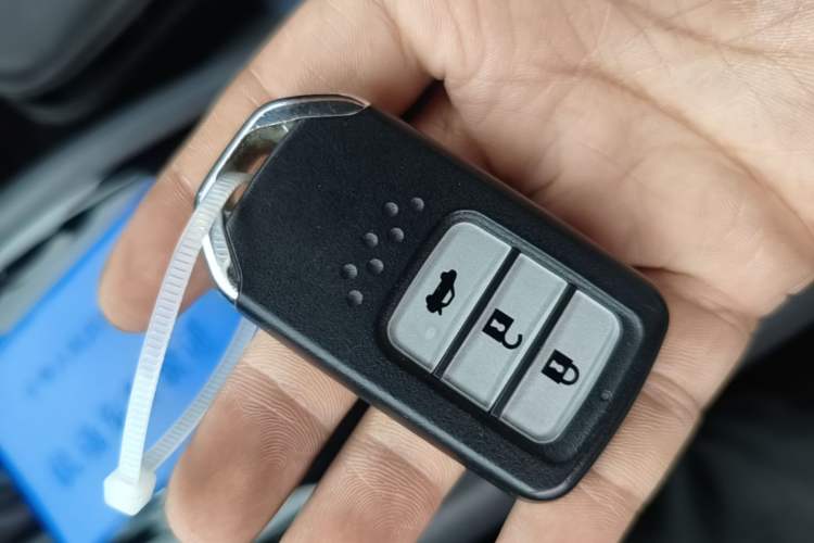 Used Honda Vezel 2020 220 TURBO CVT Elite Edition Vehicle Key