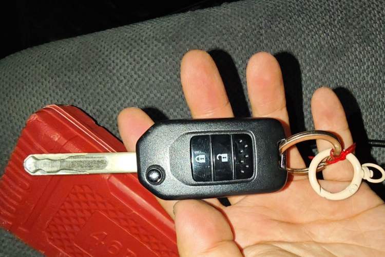Used Honda Vezel 2020 1.5L CVT Pioneer Edition Vehicle Key