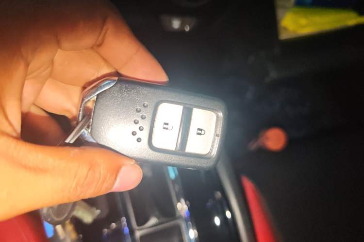 Used Honda Vezel 2020 1.5L CVT Luxury Edition Vehicle Key