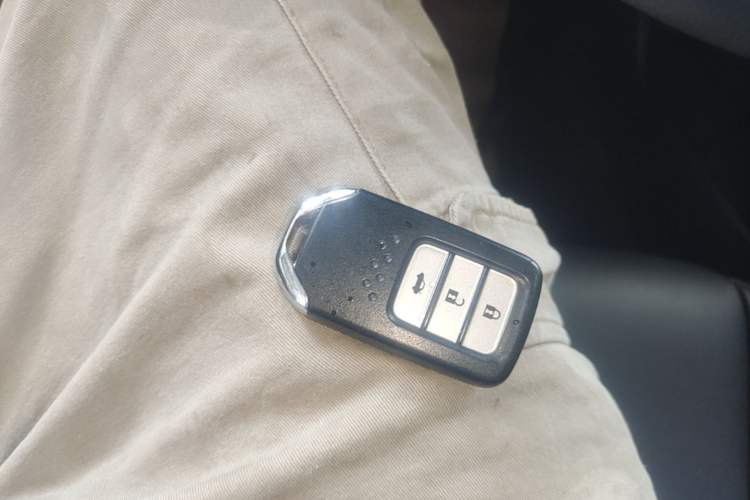Used Honda Vezel 2020 1.5L CVT Pioneer Edition Vehicle Key