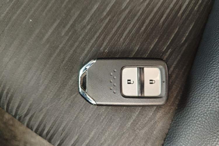 Used Honda Vezel 2020 1.5L CVT Luxury Edition Vehicle Key