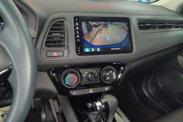 Used Honda Vezel 2020 1.5L CVT Pioneer Edition Audio And AC Panel