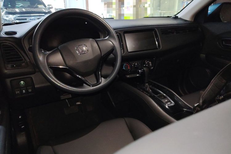 Used Honda Vezel 2020 1.5L CVT Elite Edition Center Console